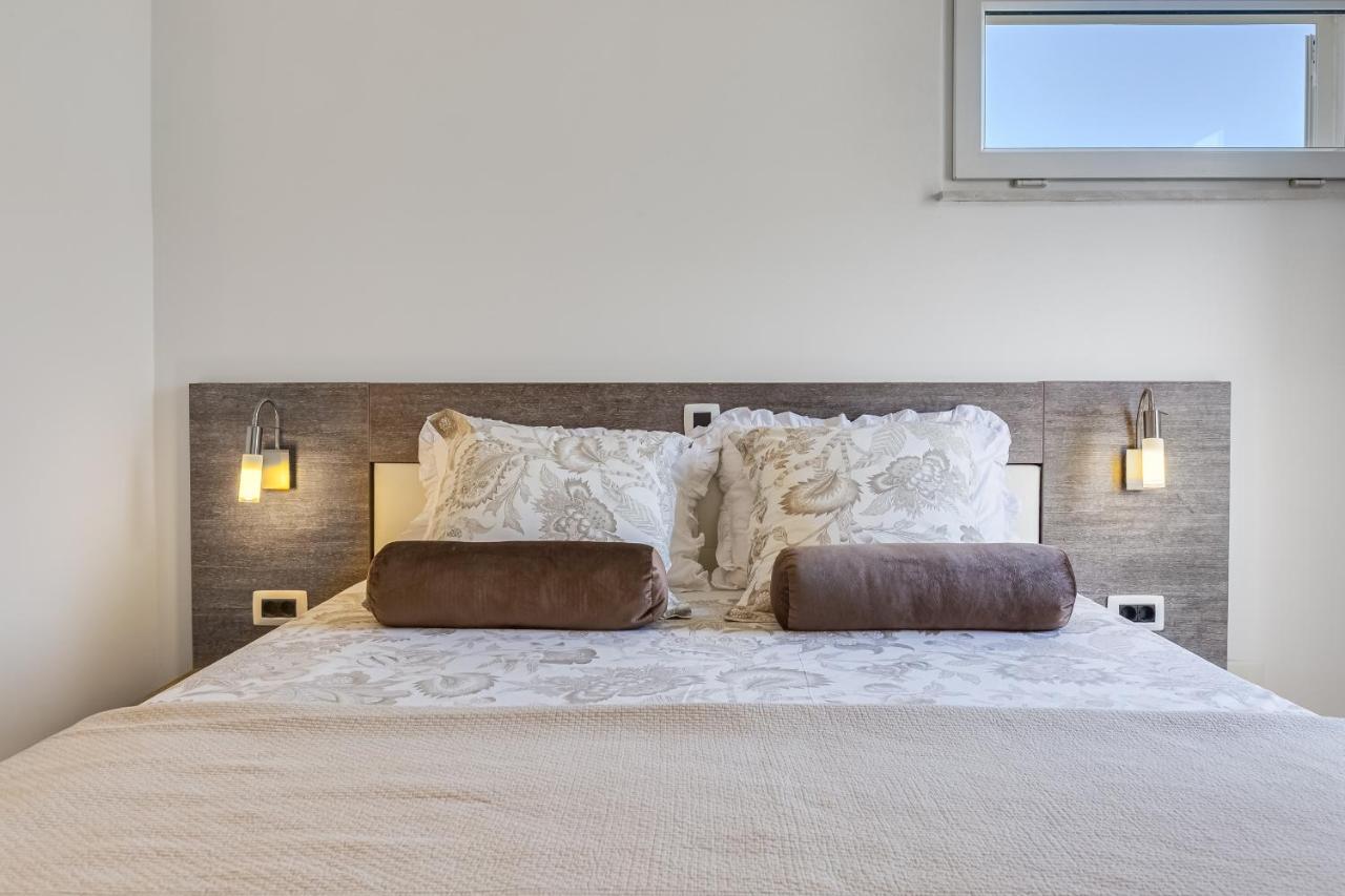 Luxury Two-Floor Apartment In Petrcane With Garden And Pool Εξωτερικό φωτογραφία