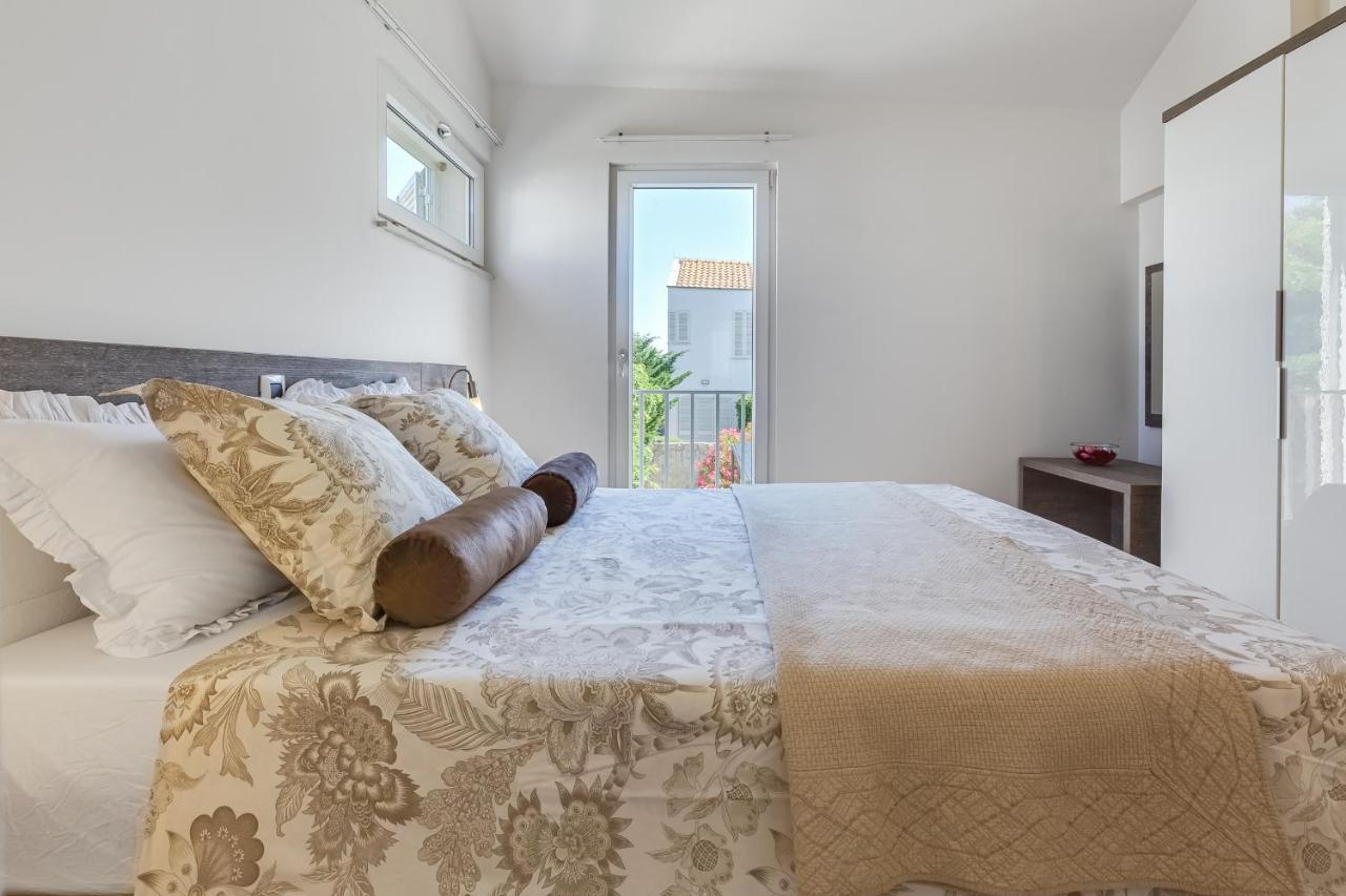 Luxury Two-Floor Apartment In Petrcane With Garden And Pool Εξωτερικό φωτογραφία