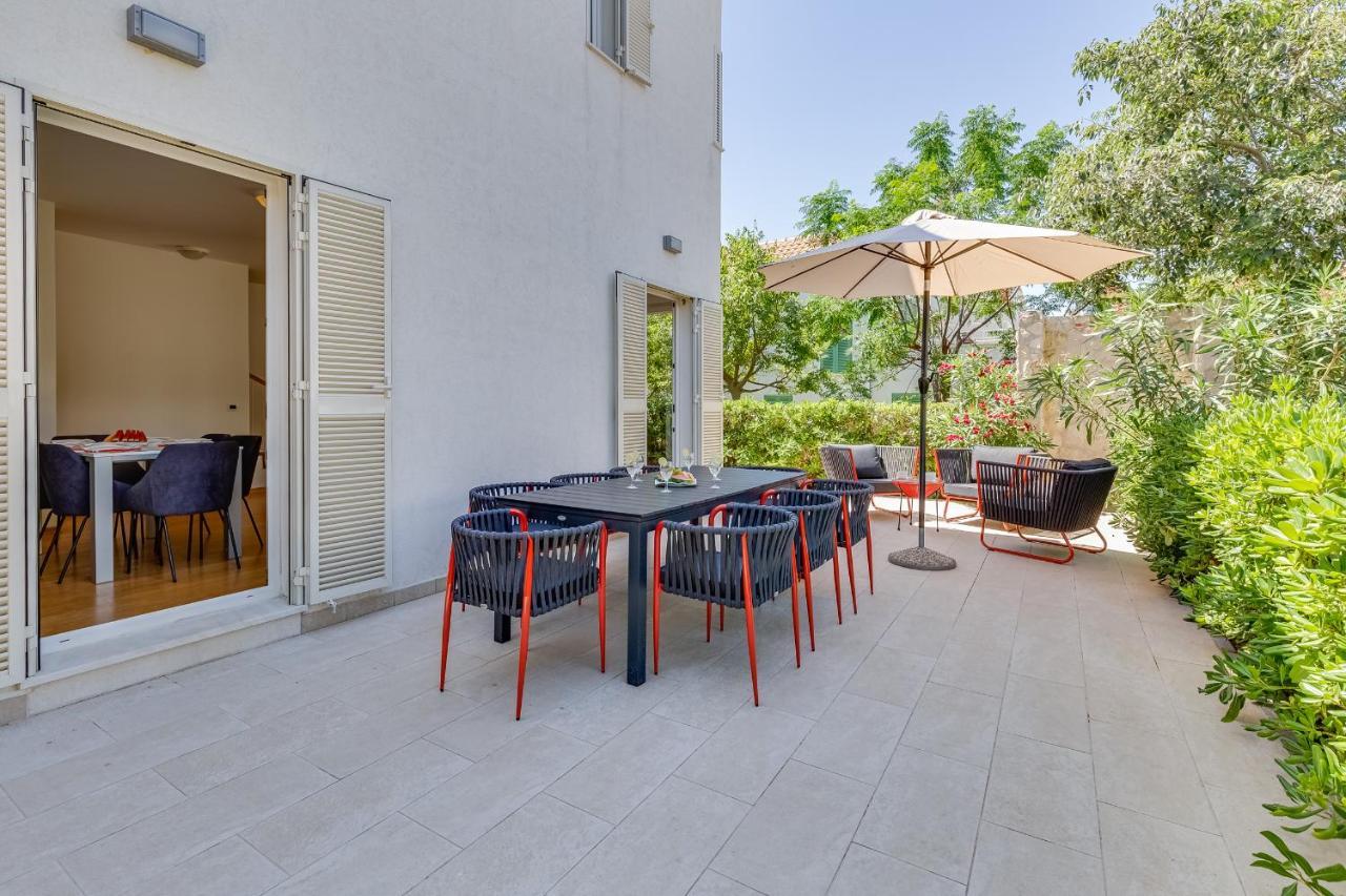 Luxury Two-Floor Apartment In Petrcane With Garden And Pool Εξωτερικό φωτογραφία